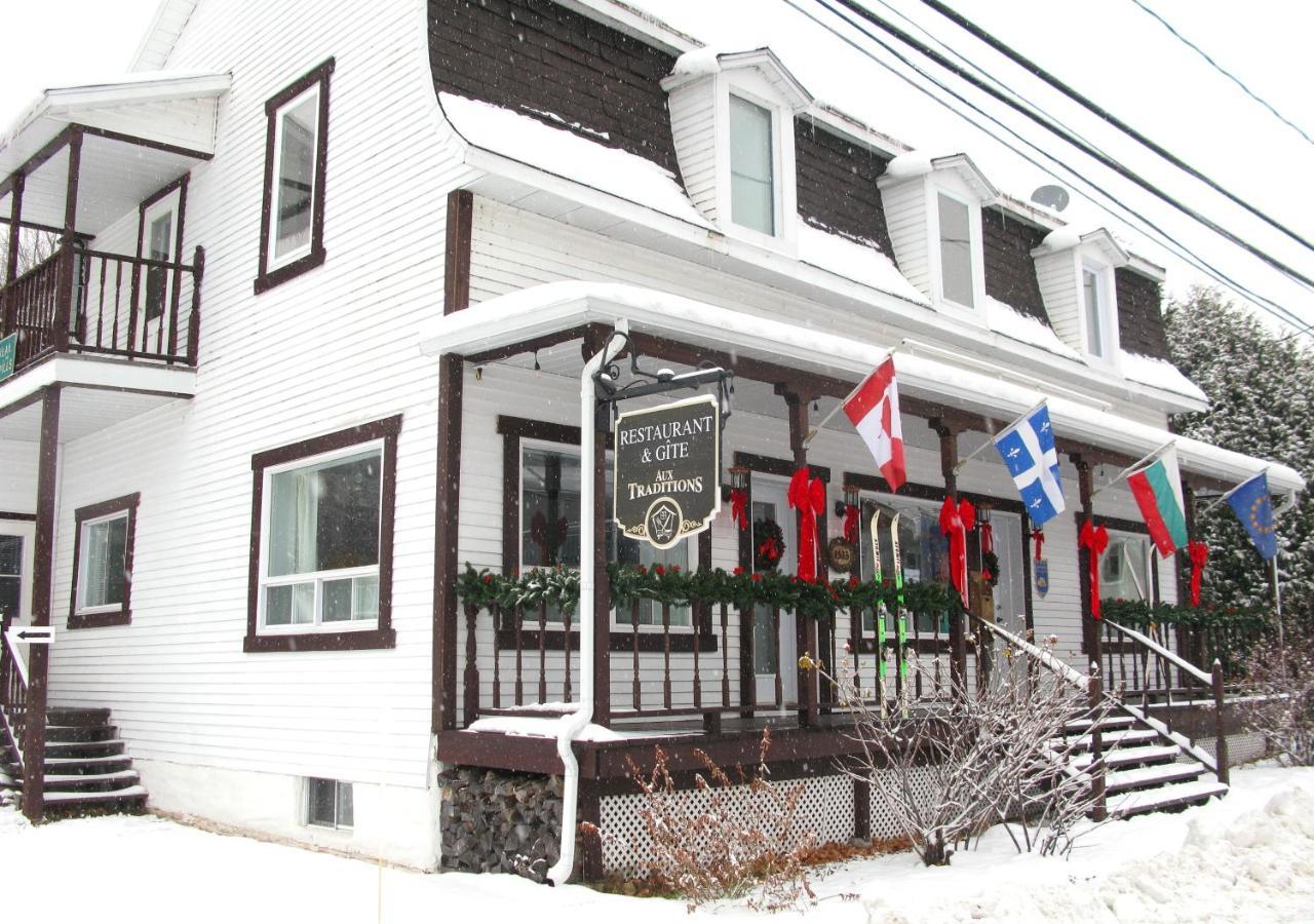 Gite Aux Traditions Saint-Jean-des Piles Exteriér fotografie